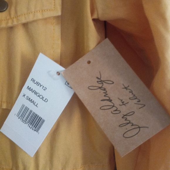 Velvet by Graham and Spencer jacket - Picture 2 of 6